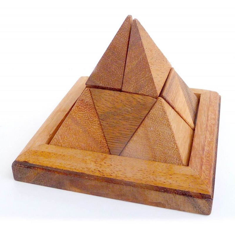 Un beau casse tete en bois pour experts : La pyramide