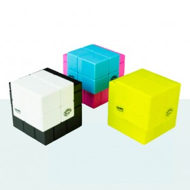 Mirror Siamese 3x3 Calvins Puzzle - 1