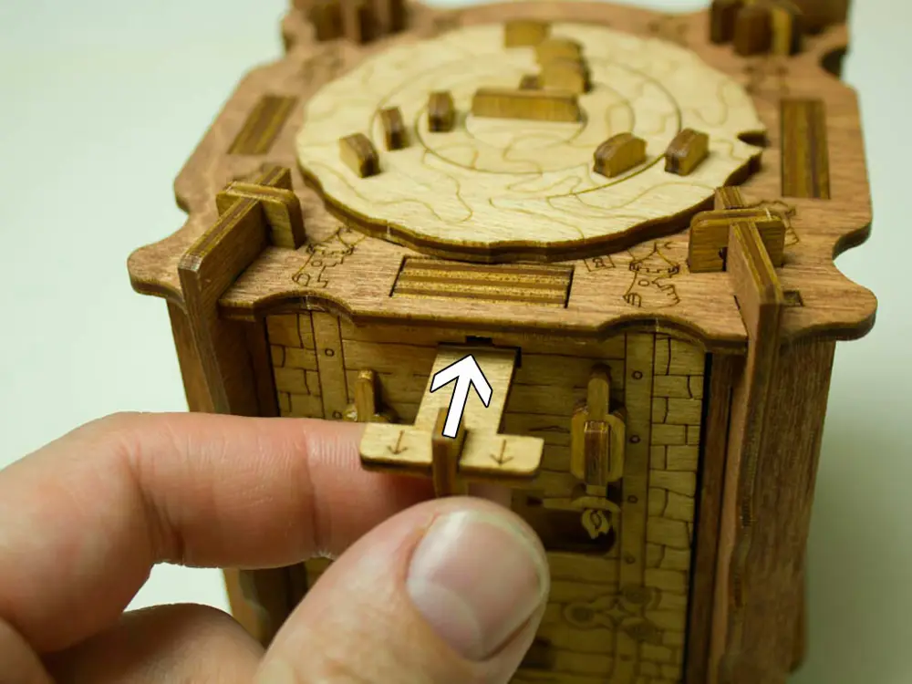 L'épreuve de Camelot : indices et solution – Réinitialiser – Remonter la cluebox
